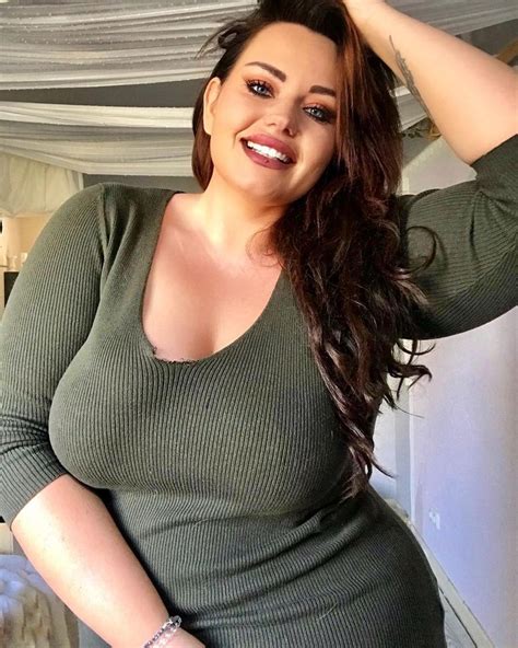 curvaceous nude women|busty